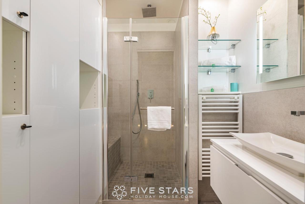 Suite Versailles Five Stars Holiday House นีซ ภายนอก รูปภาพ